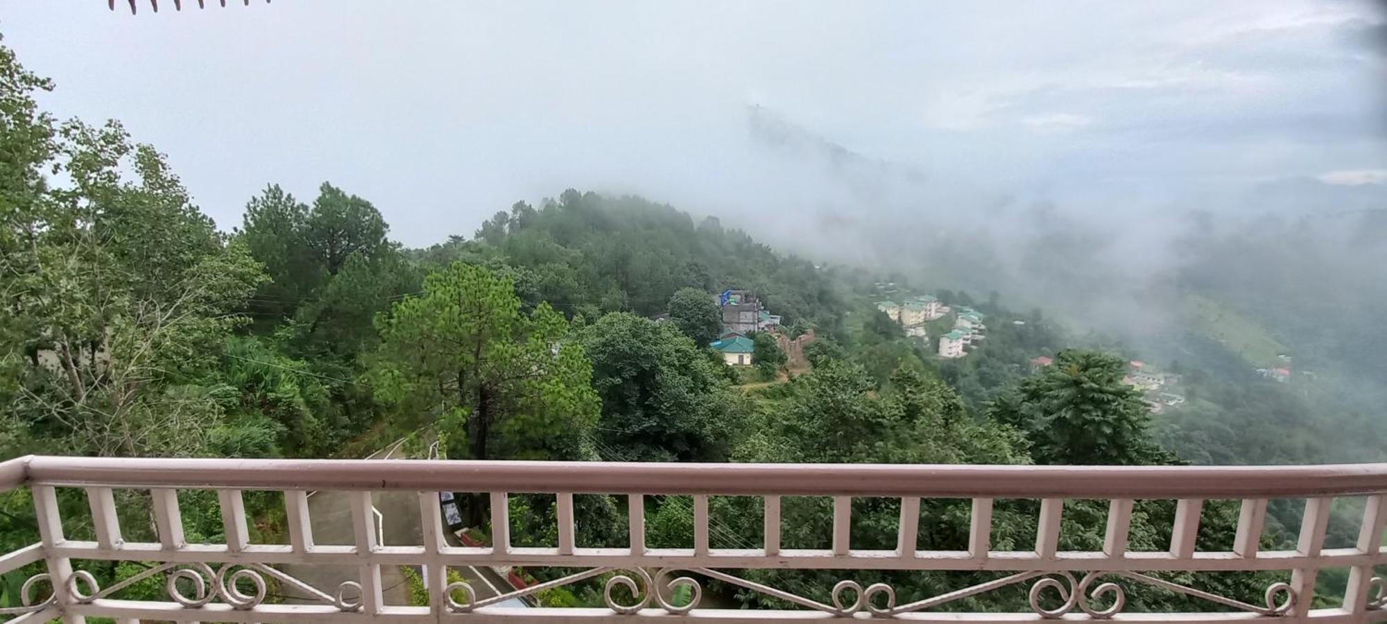 Sunrise Villa Shimla Exteriör bild