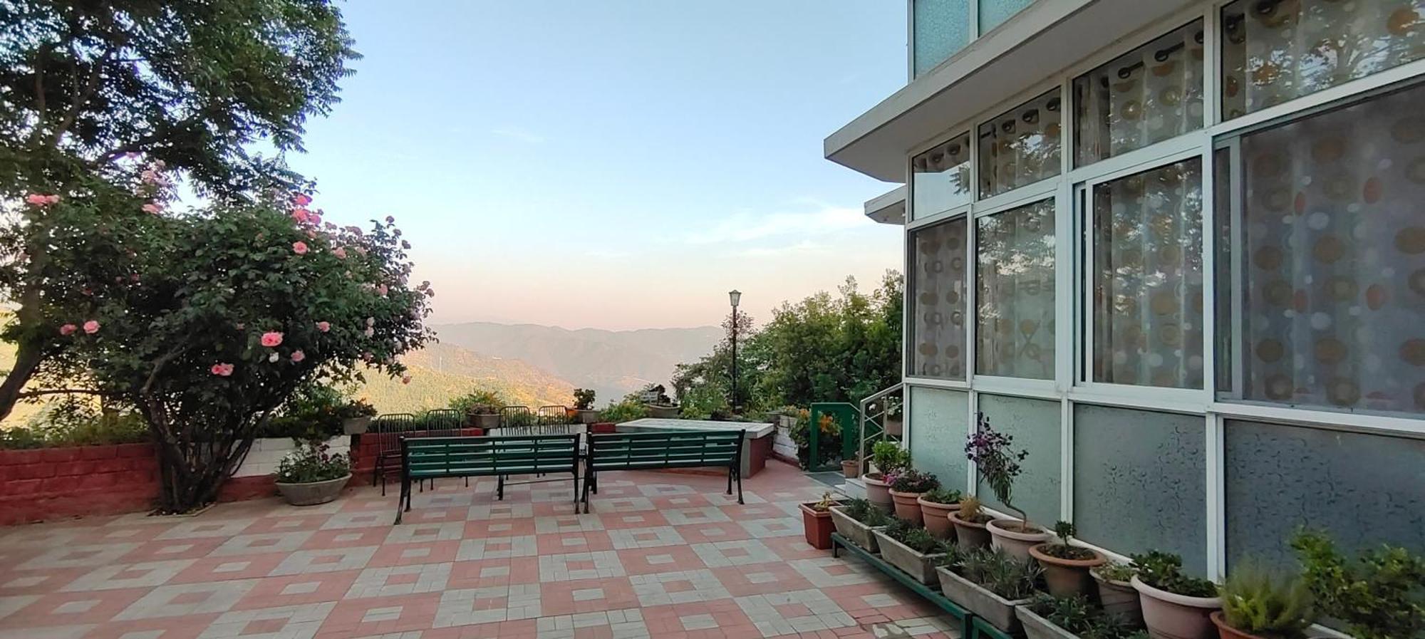 Sunrise Villa Shimla Exteriör bild
